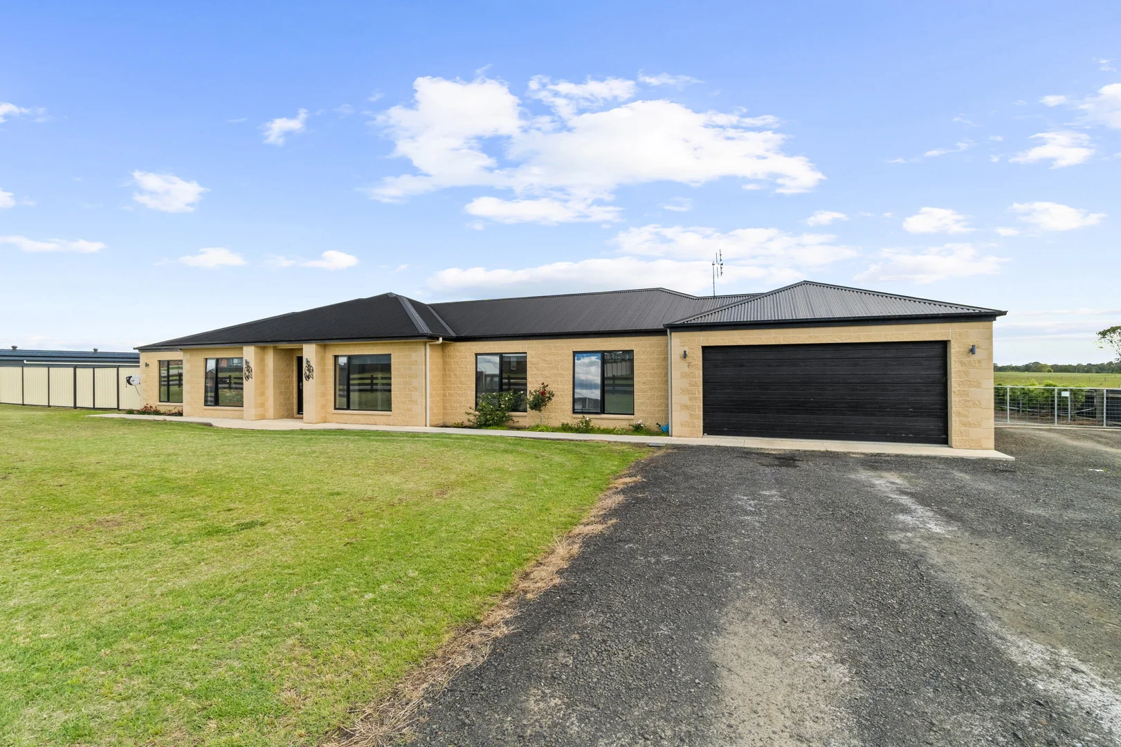 Additional image 3 of 36 Burrnett Court, Heyfield VIC 3858