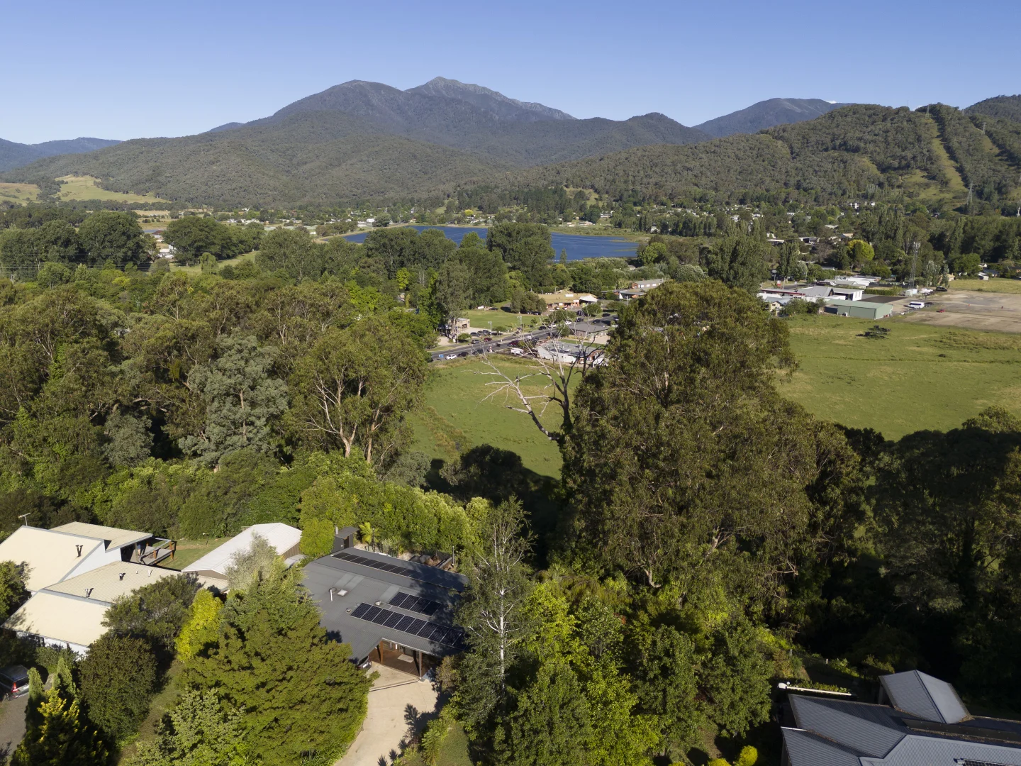 Additional image 29 of 9 Braeside Court, Tawonga South VIC 3698