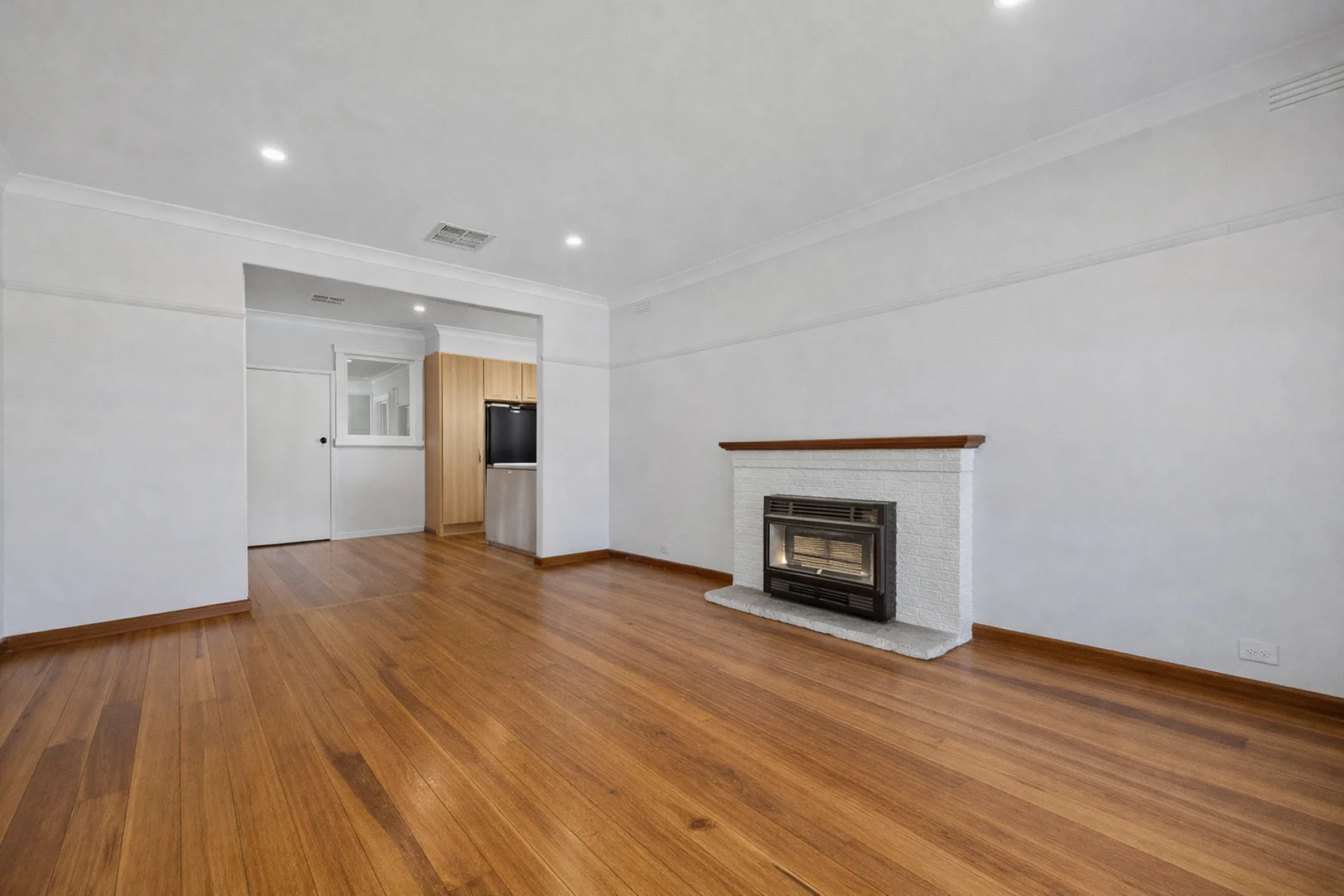 Additional image 3 of 13 Longmore Street, Kangaroo Flat VIC 3555
