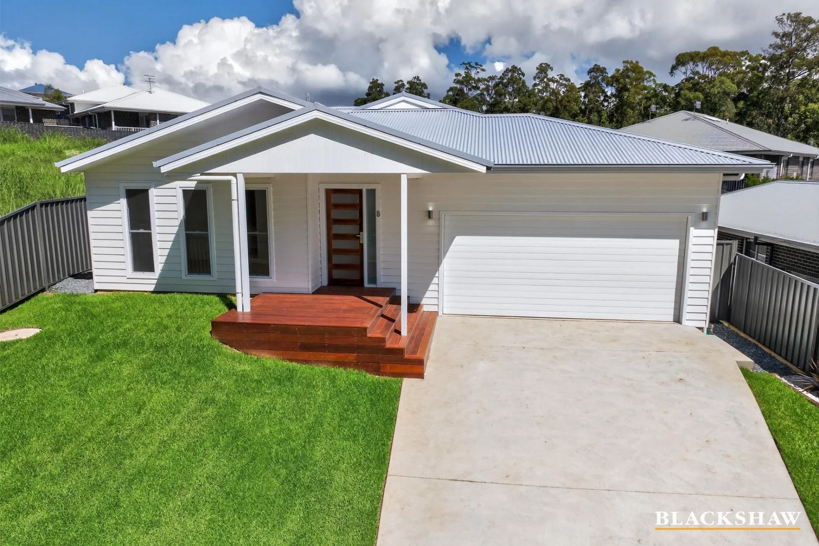 8 Tench Street, Sunshine Bay NSW 2536
