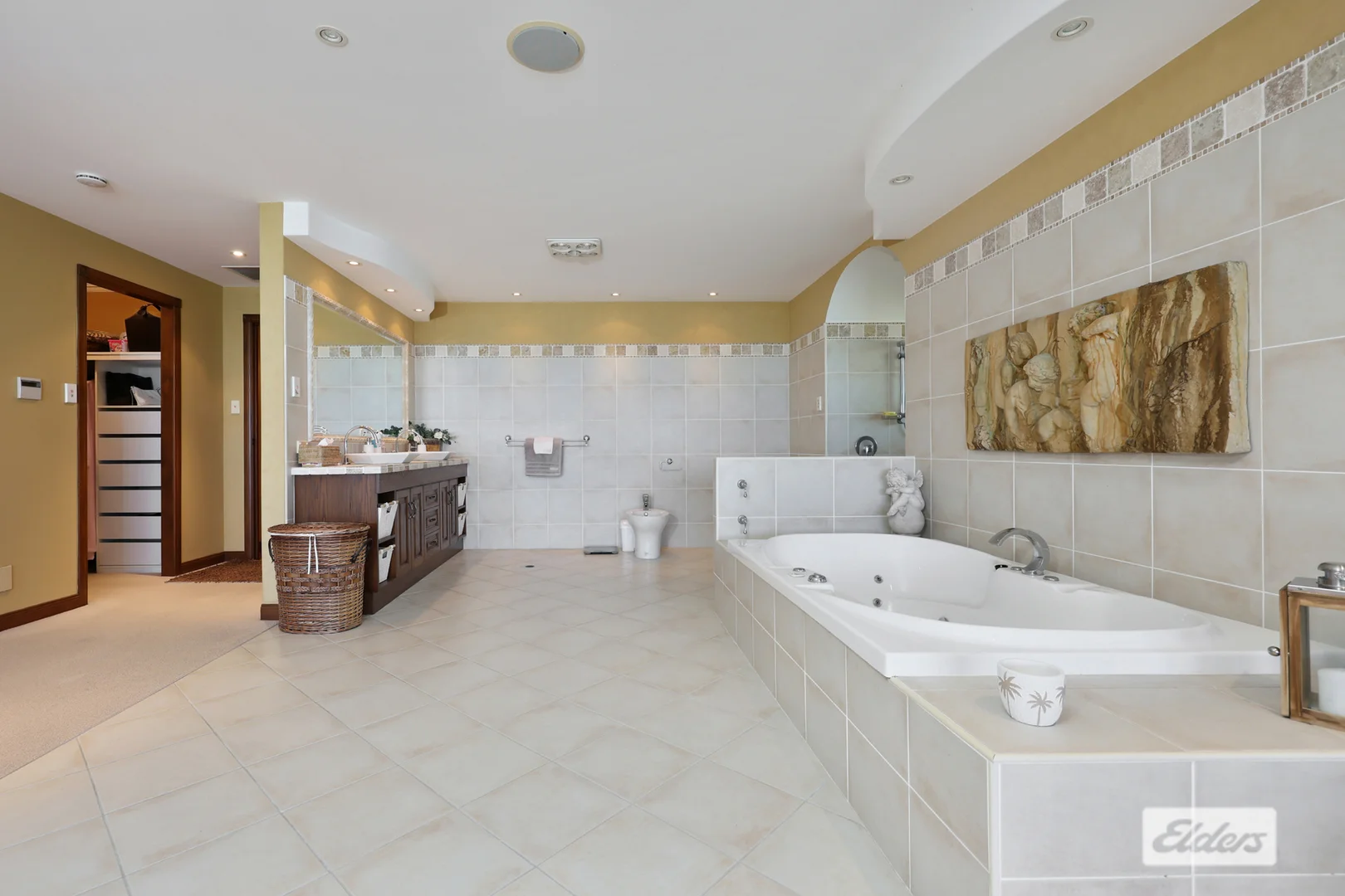 Additional image 19 of 9 Rosslyn Close, Lammermoor QLD 4703