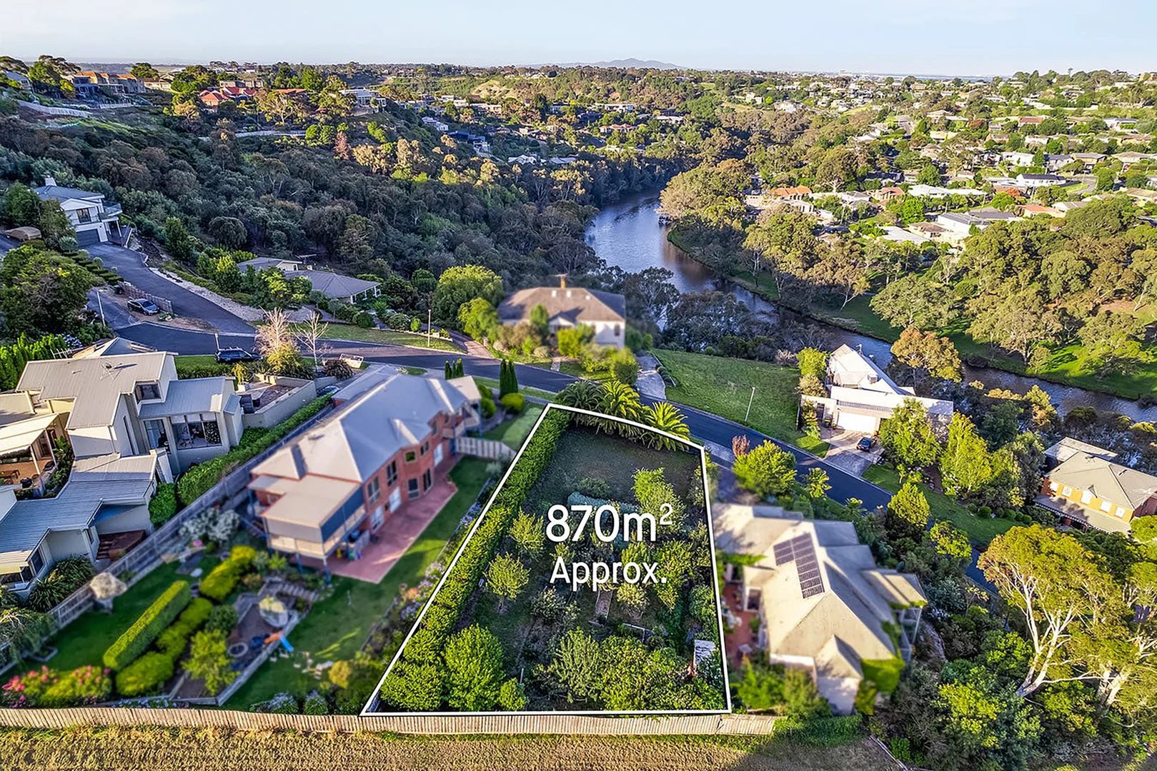 Additional image 3 of 2 Pinnacle Close, Highton VIC 3216