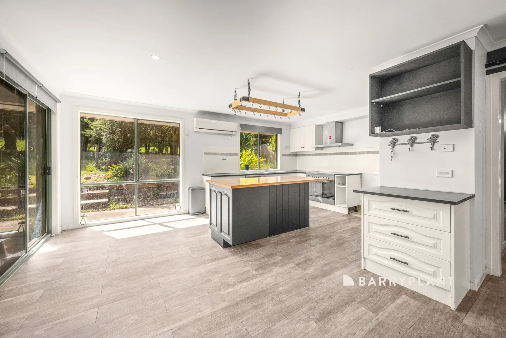 Additional image 5 of 16 Carlile Court, Drouin VIC 3818