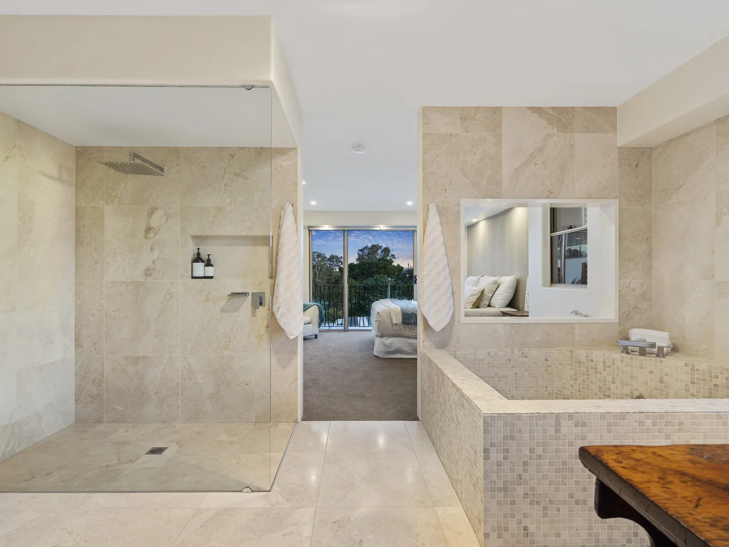 Additional image 23 of 2/42 Cronin Avenue, Main Beach QLD 4217