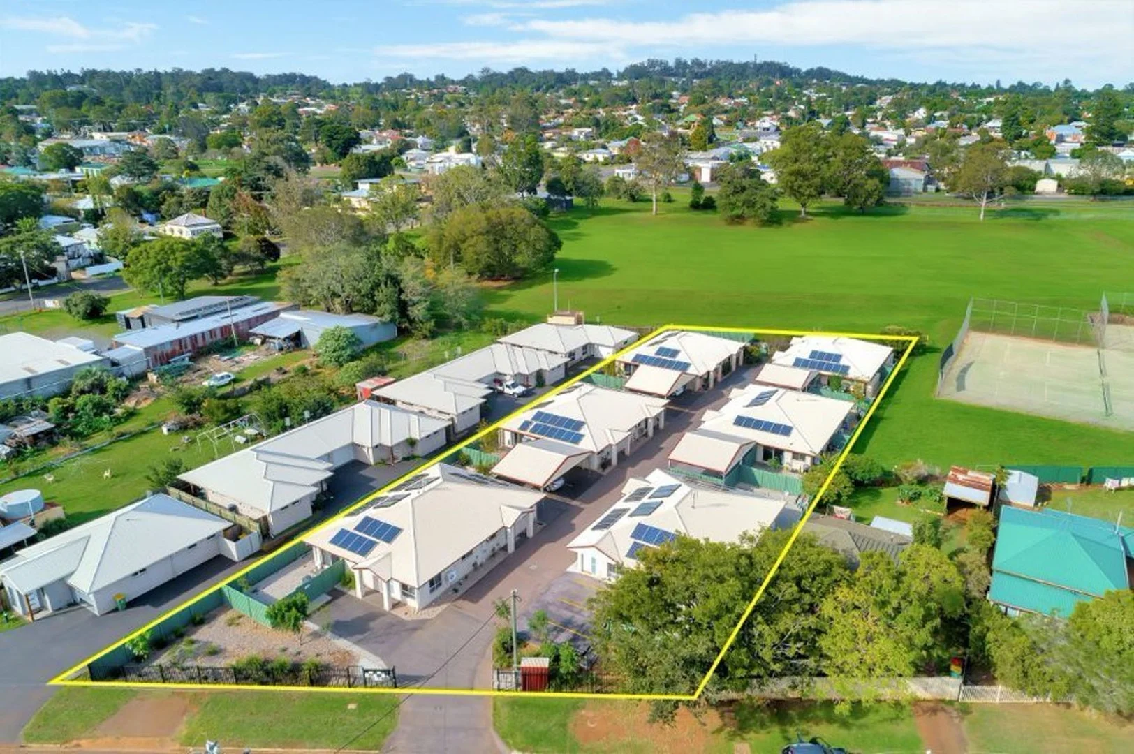 8-10 Link Street, North Toowoomba QLD 4350