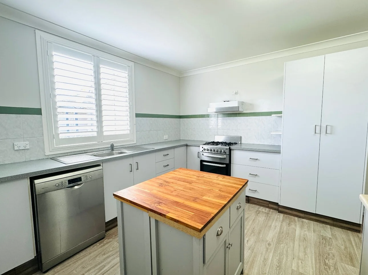 Additional image 9 of 220W Hill Street, Walcha NSW 2354