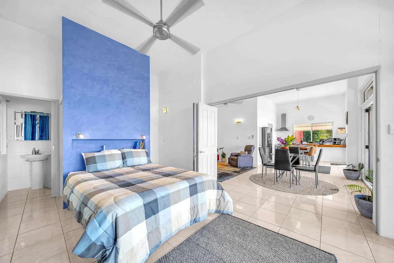 Additional image 16 of 129 Gloucester Avenue, Hideaway Bay QLD 4800