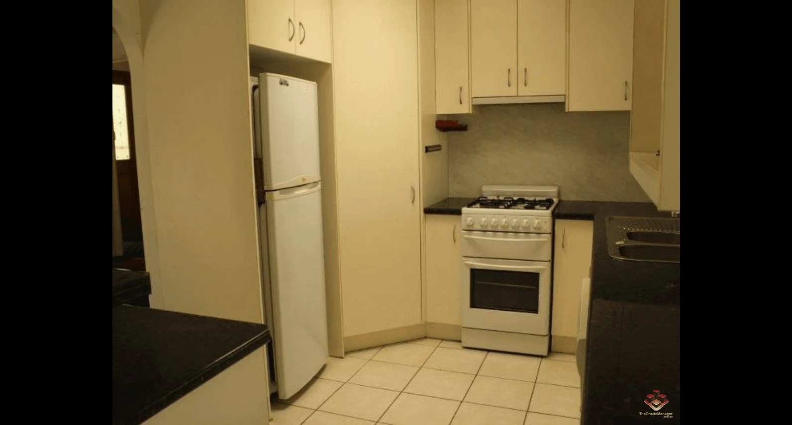 Additional image 7 of 9-11 Garden Drive, Urangan QLD 4655