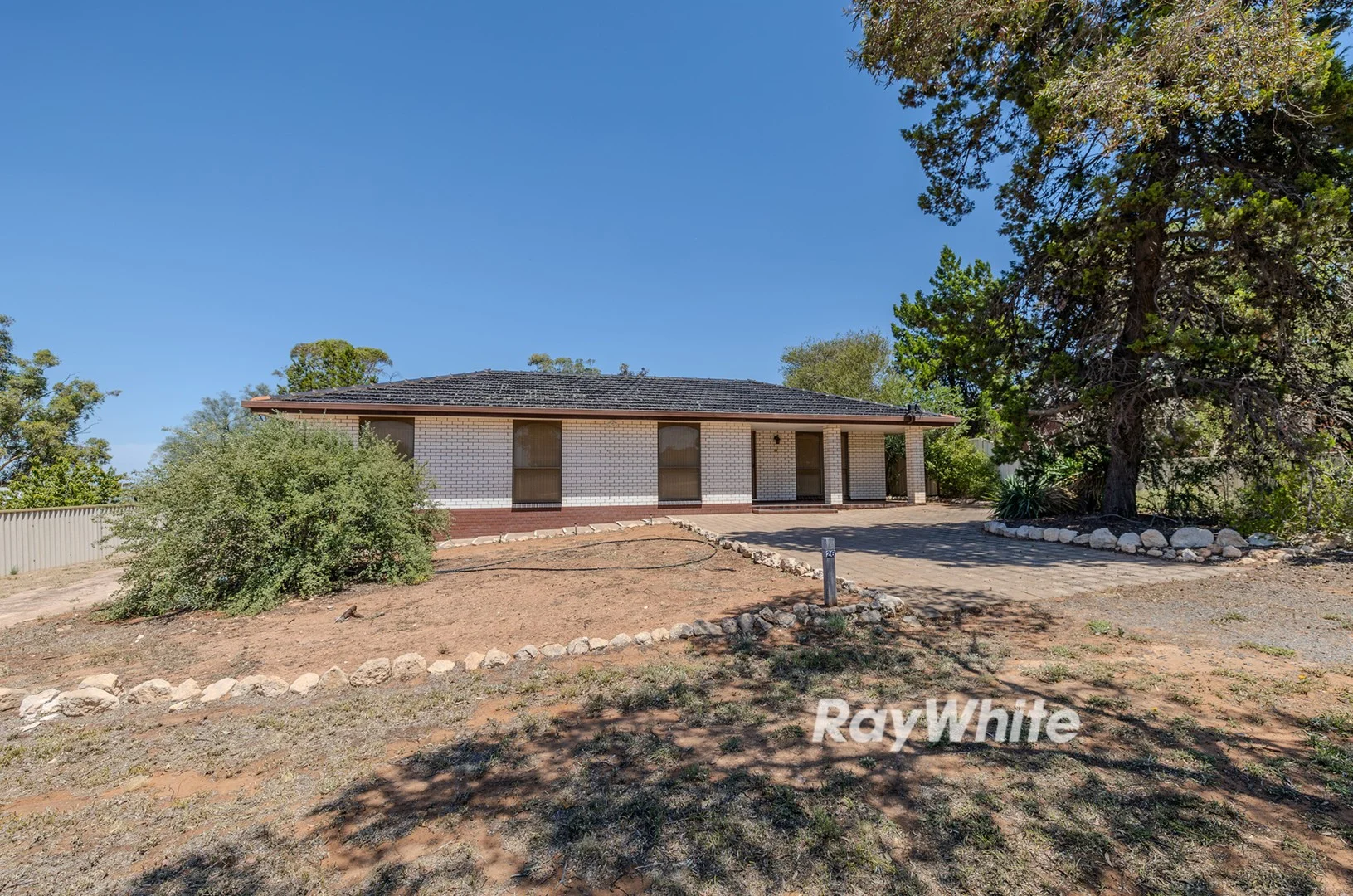 26 Glen Street, Walpeup VIC 3507