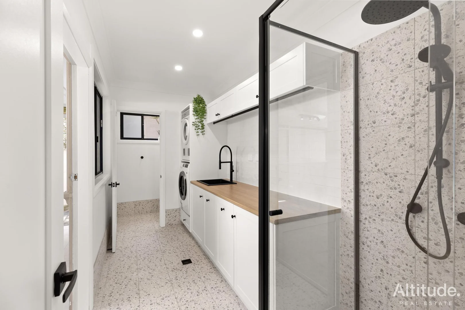 Additional image 18 of 43 Hutchinson Street, Redhead NSW 2290