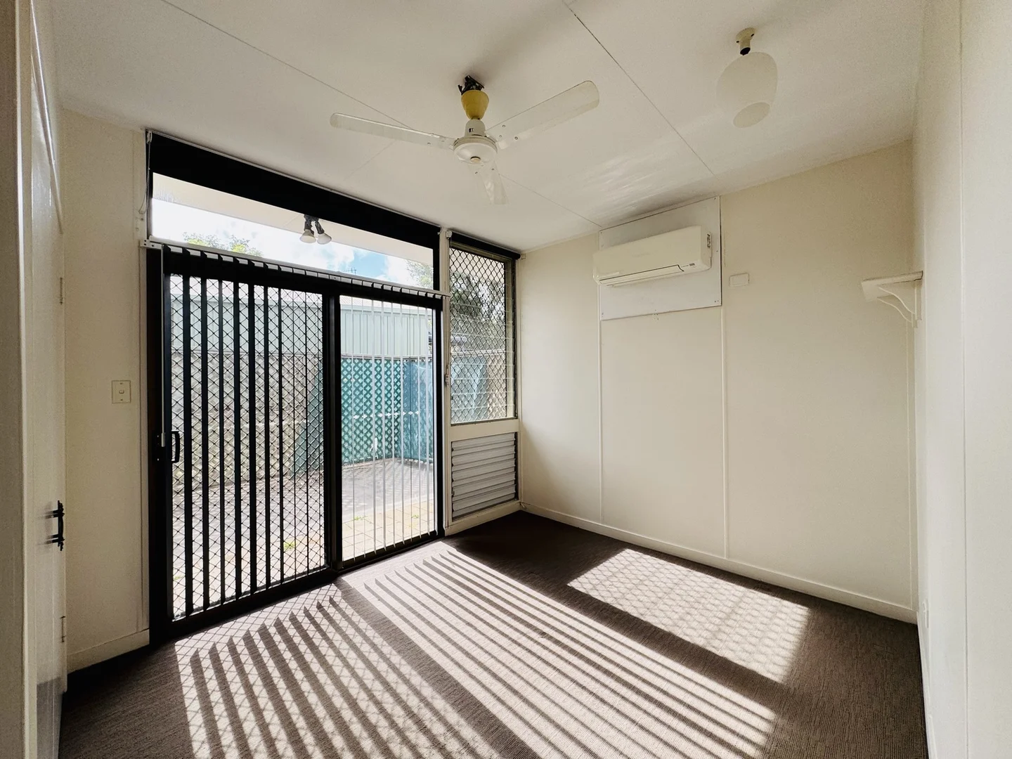 Additional image 21 of 89a and b MCCOOL Street, Moranbah QLD 4744