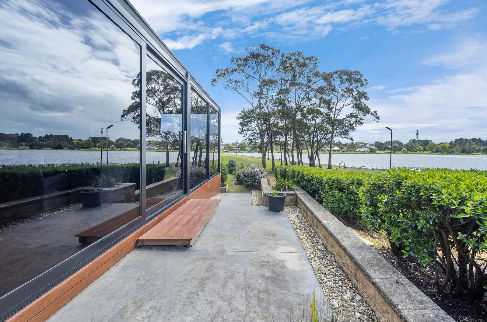 Additional image 3 of 28 Lakeside Court, Hamilton VIC 3300