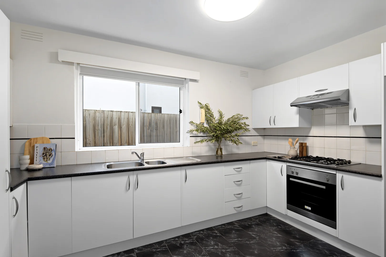 Additional image 4 of 2/208 Tennyson Street, Elwood VIC 3184
