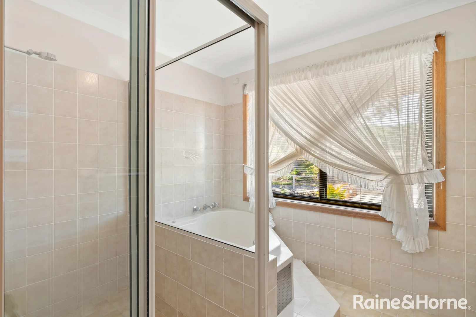 Additional image 20 of 10 Braidwood Avenue, Burrill Lake NSW 2539