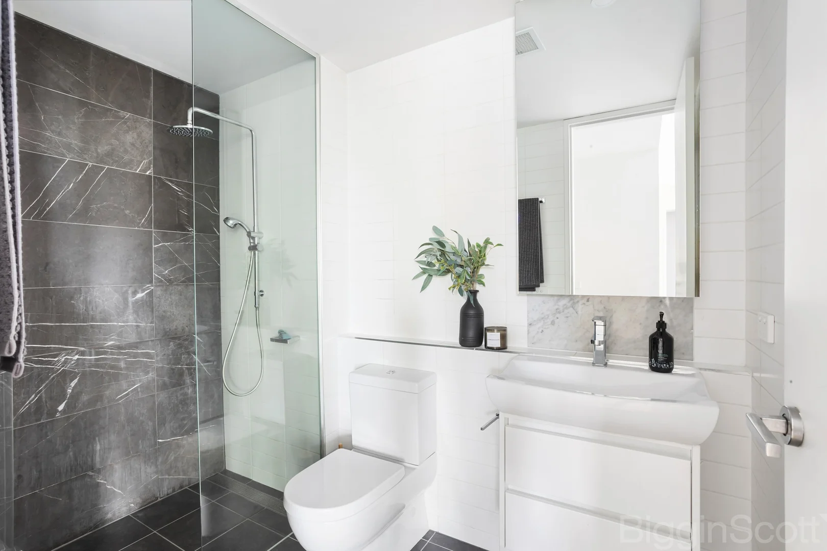 Additional image 10 of 102/687 Toorak Road, Kooyong VIC 3144