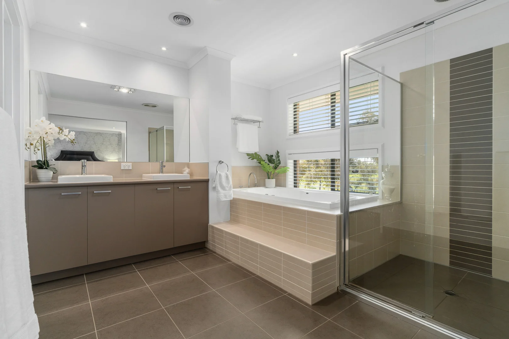 Additional image 21 of 11 Feathery Grove, Sandhurst VIC 3977