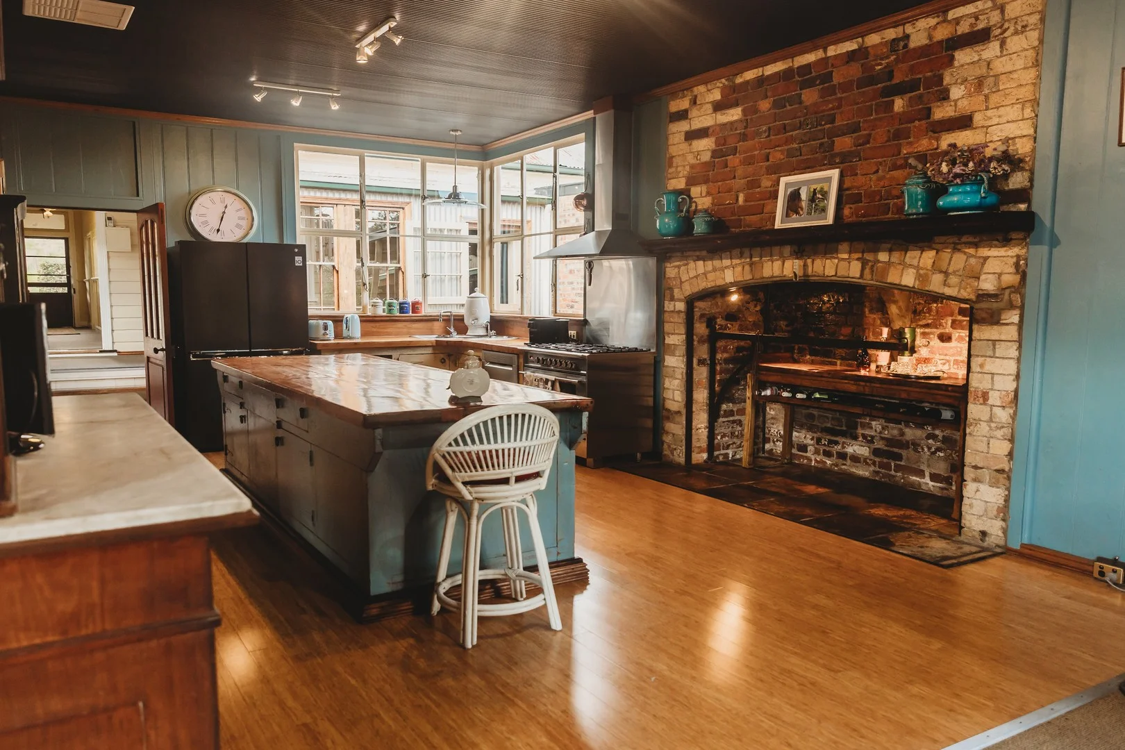 "Zinbar" 5 Stirling Street, Wingen NSW 2337