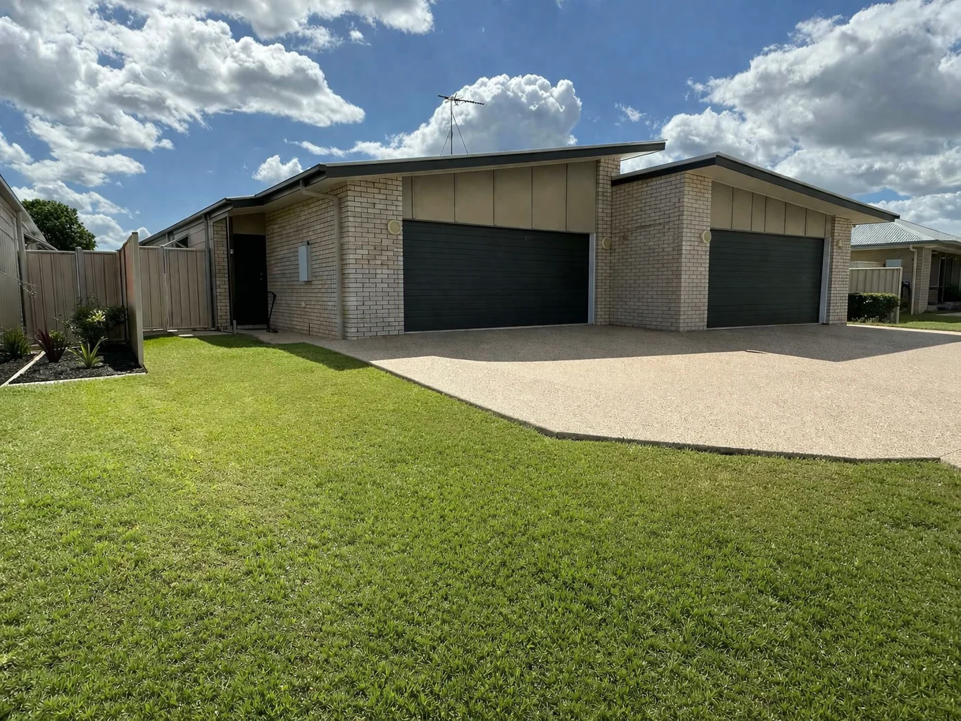 1/7 Calderwood Street, Emerald QLD 4720