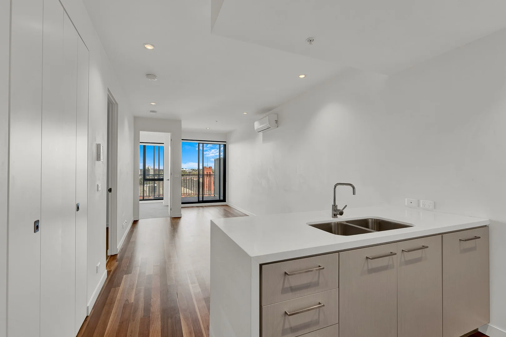 606/59 Paisley St, Footscray VIC 3011