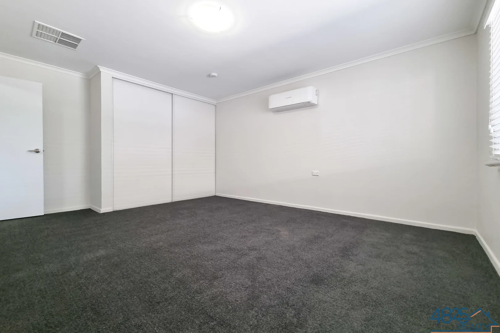 Additional image 5 of 1/9 Fourth Avenue, Mount Isa QLD 4825