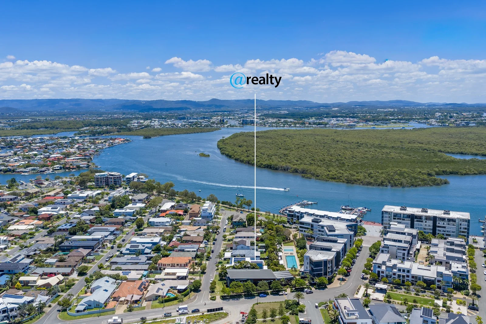 Additional image 29 of 2/19 Killowill Avenue, Paradise Point QLD 4216