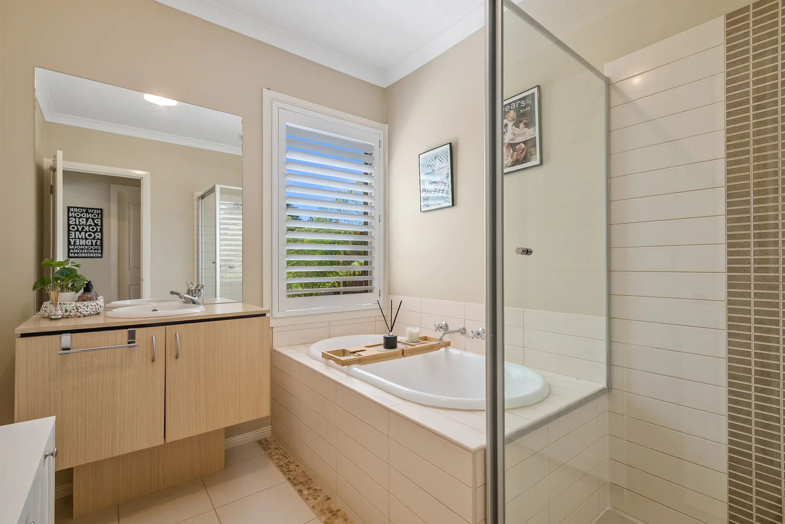 Additional image 16 of 4 Adam Close, Woodend VIC 3442