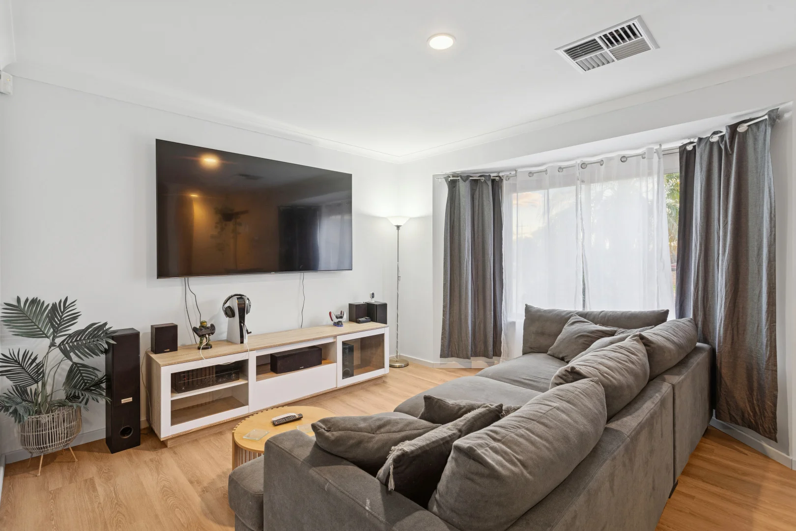 2 Summit Grove, Swan View WA 6056 photo 5