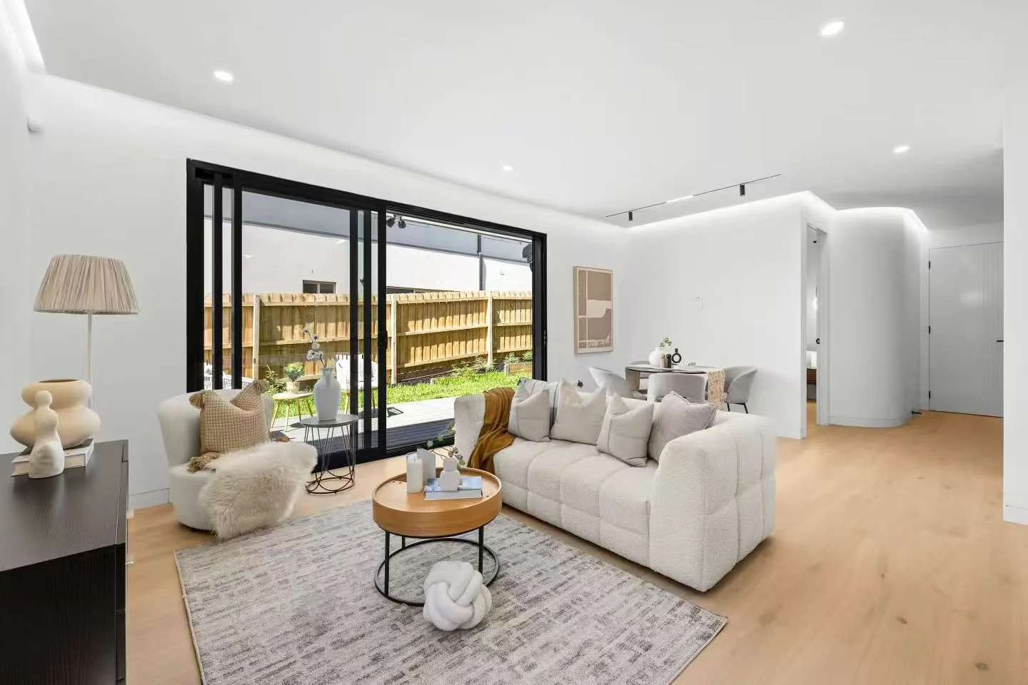 Additional image 3 of 3/116 Station Street, Burwood VIC 3125