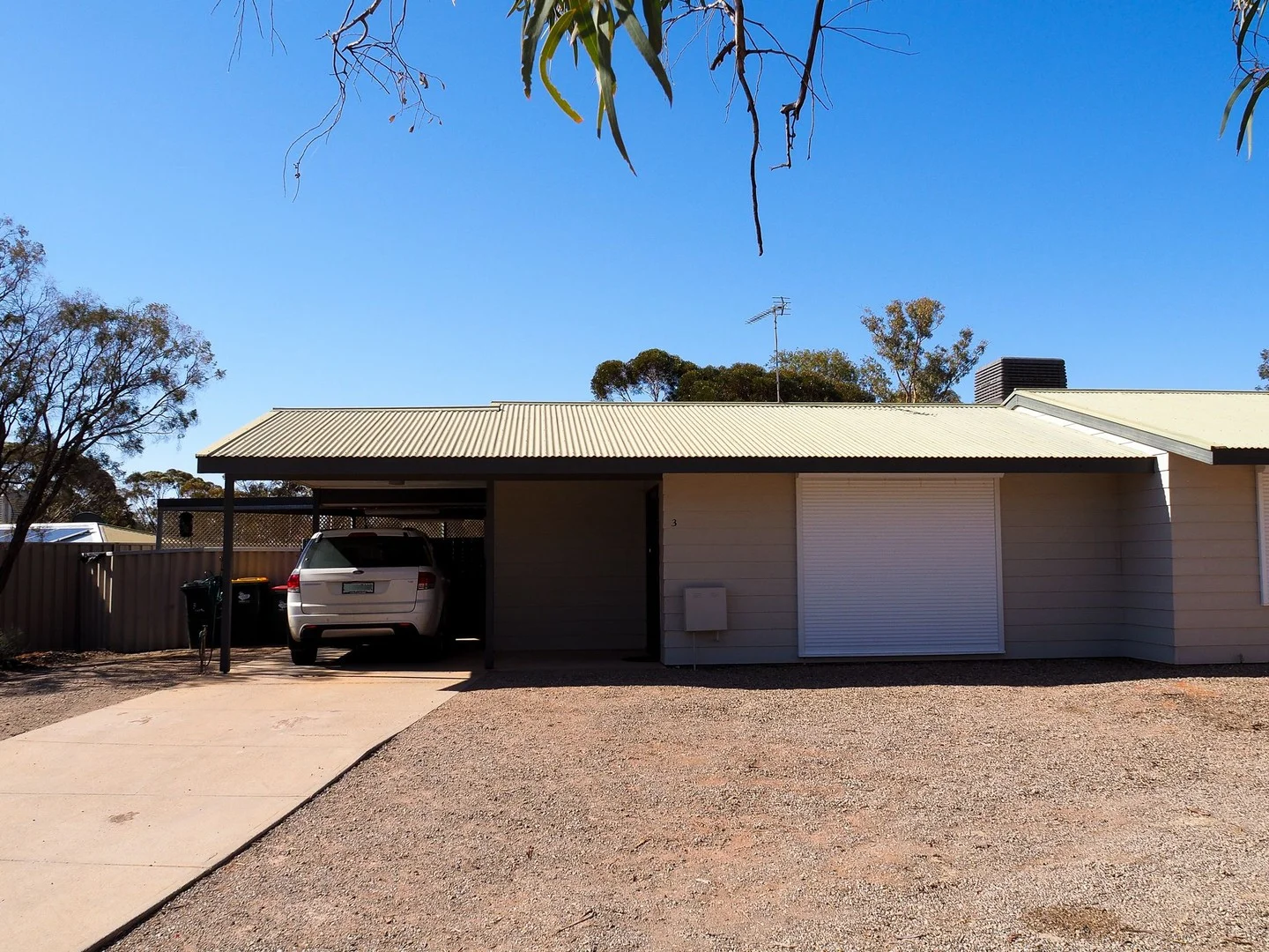 3 Arcoona St, Roxby Downs SA 5725