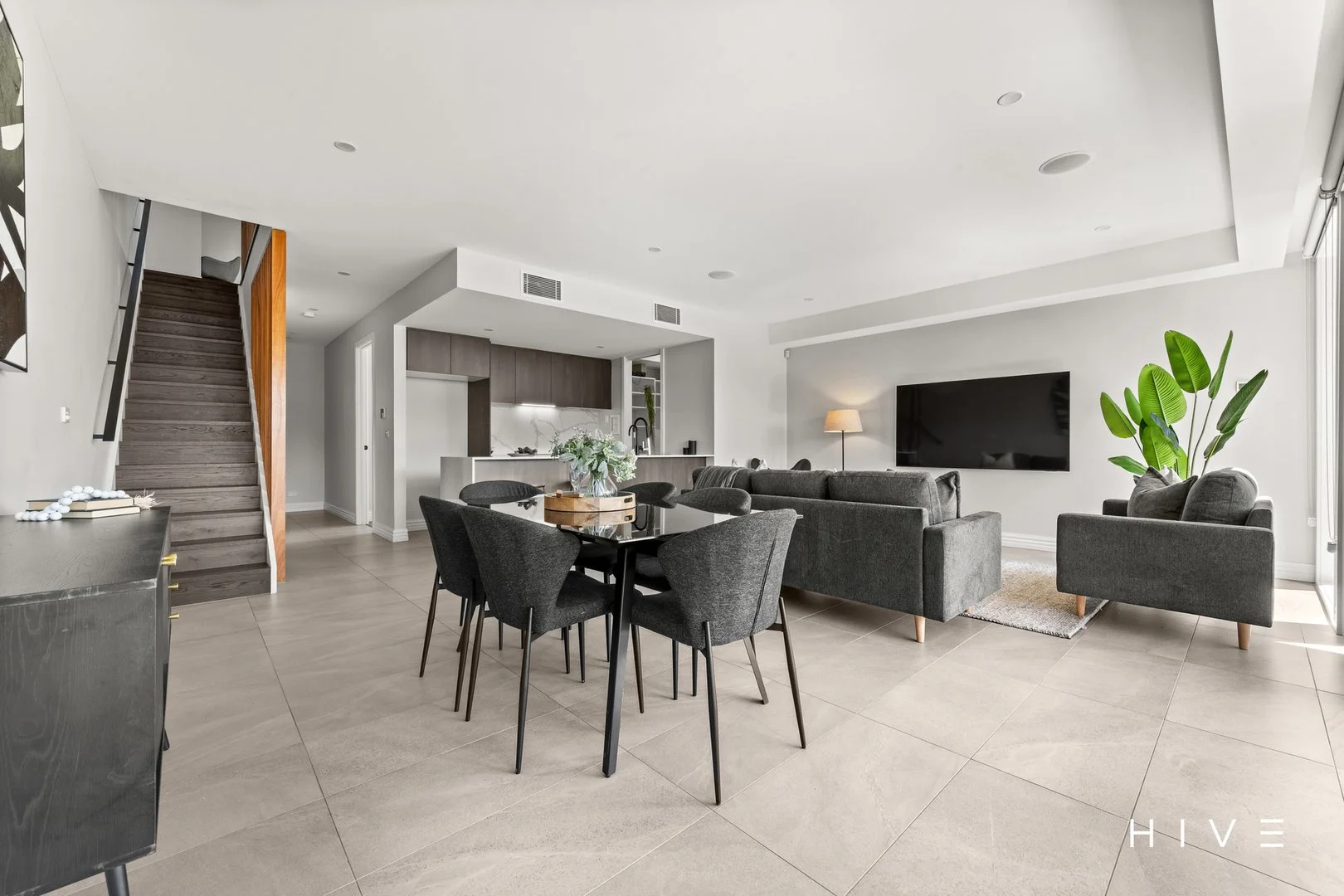 Additional image 14 of 10C Aurora Close, Mawson ACT 2607