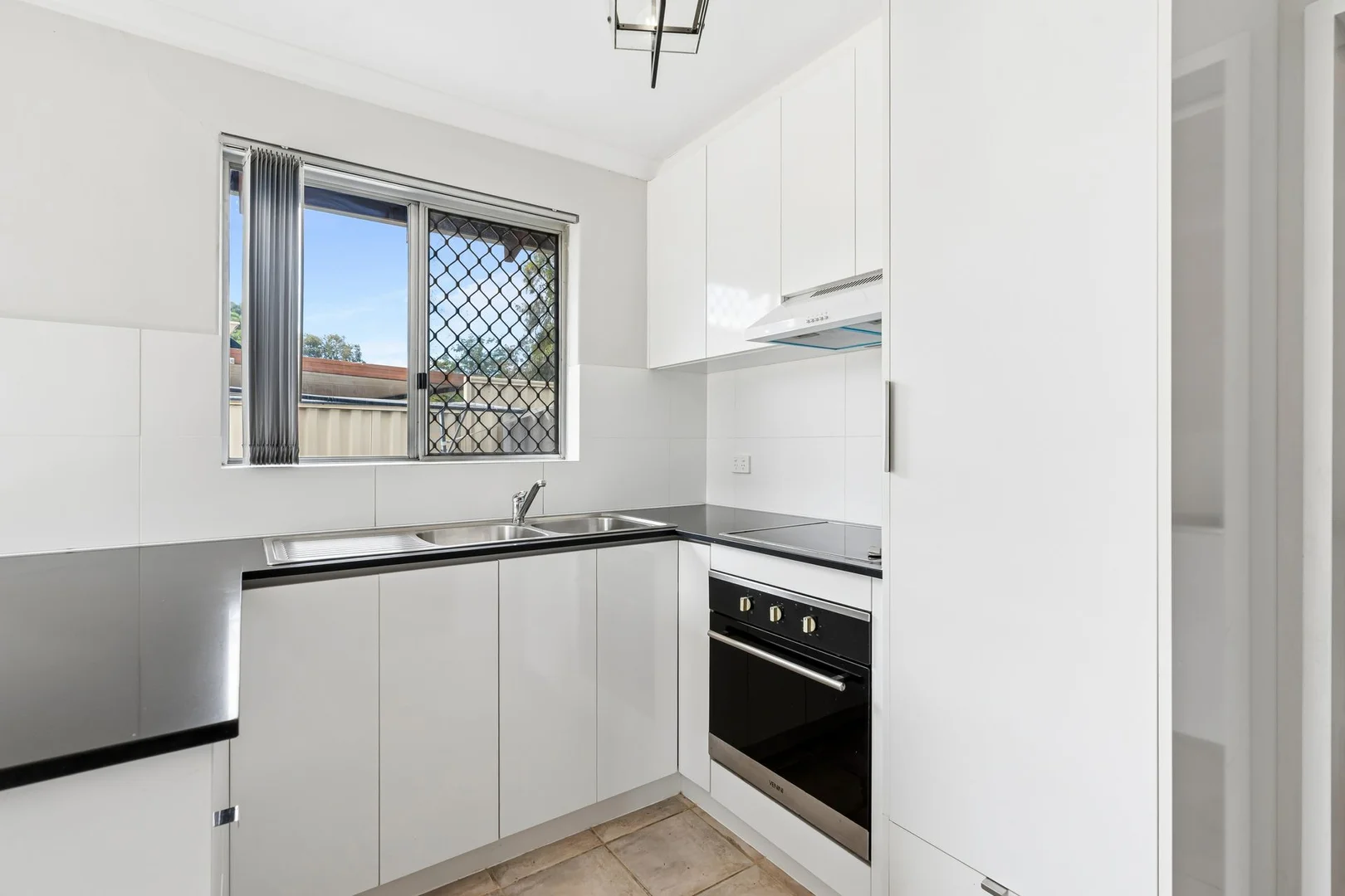 Additional image 5 of 28 Wooramel Crescent, Gosnells WA 6110