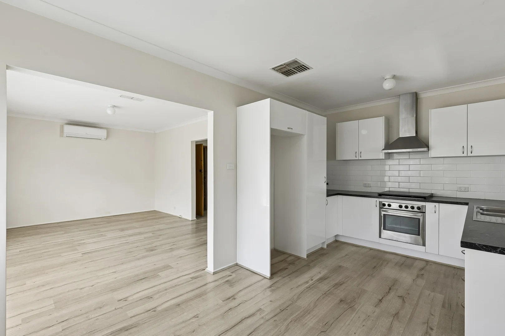 Additional image 4 of 23 Martindale Crescent, Seymour VIC 3660