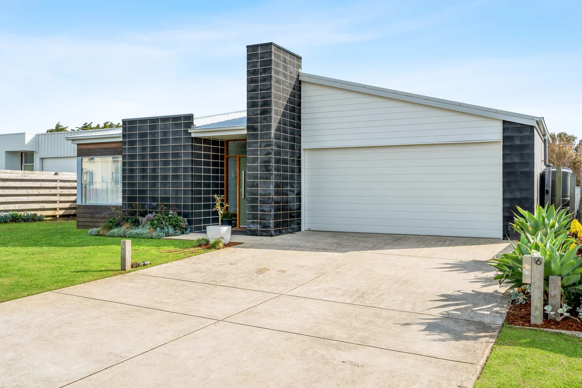 Additional image 2 of 16 Martin Laurence Place, Port Fairy VIC 3284