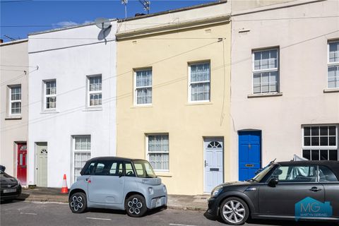 Fredericks Place, London N12