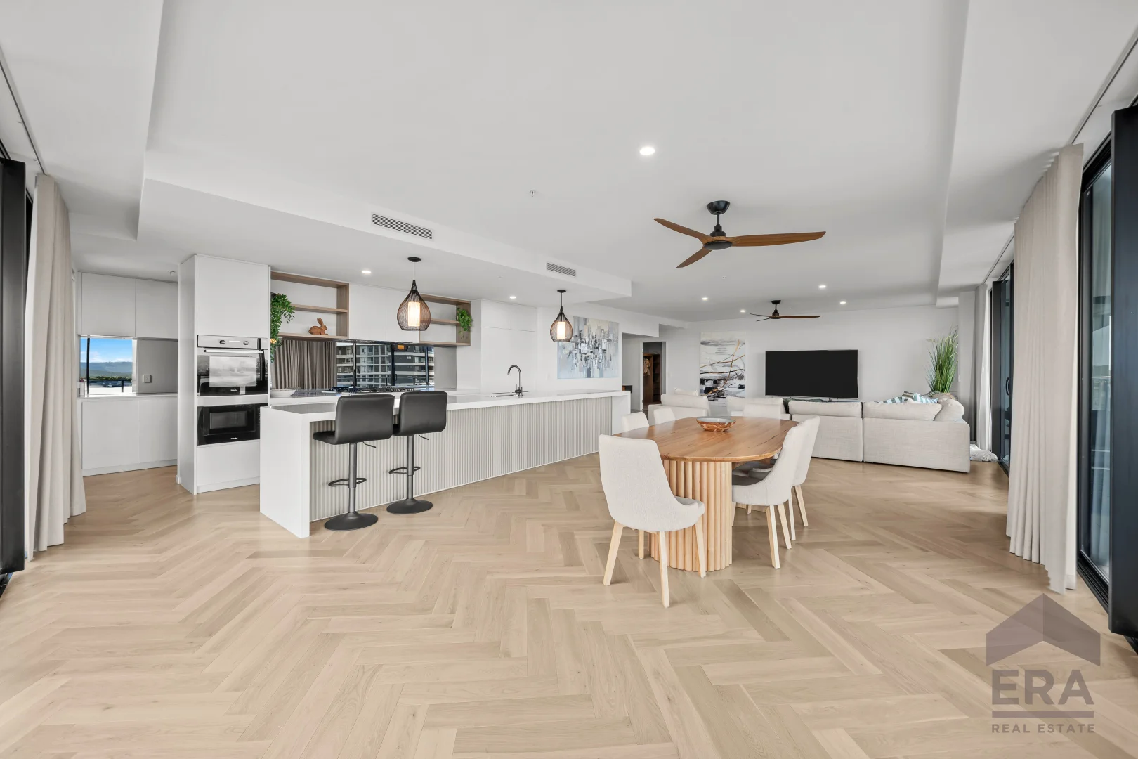 Additional image 20 of 1601/10 Sickle Avenue, Hope Island QLD 4212