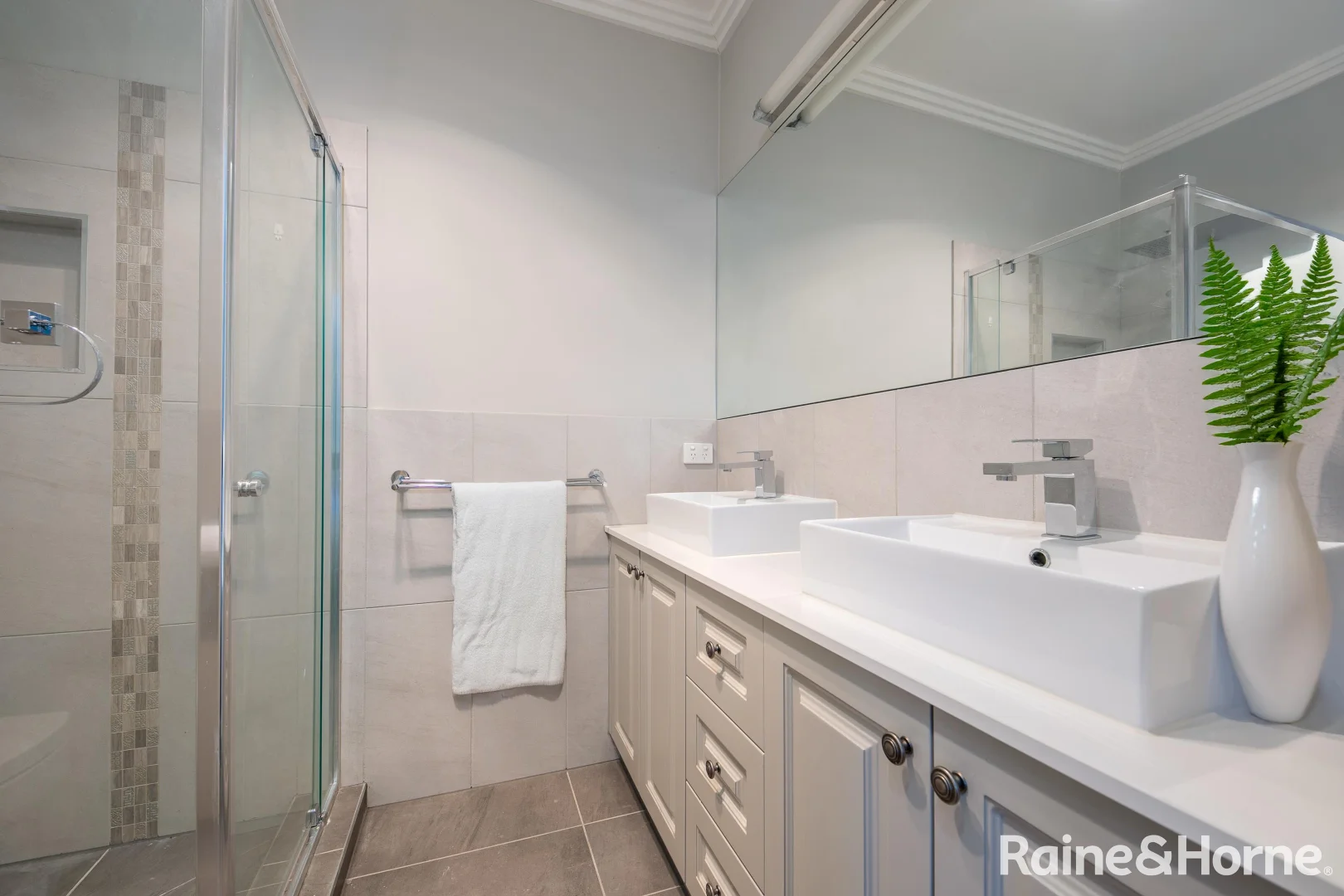 Additional image 8 of 3/104 Station Road, Gisborne VIC 3437