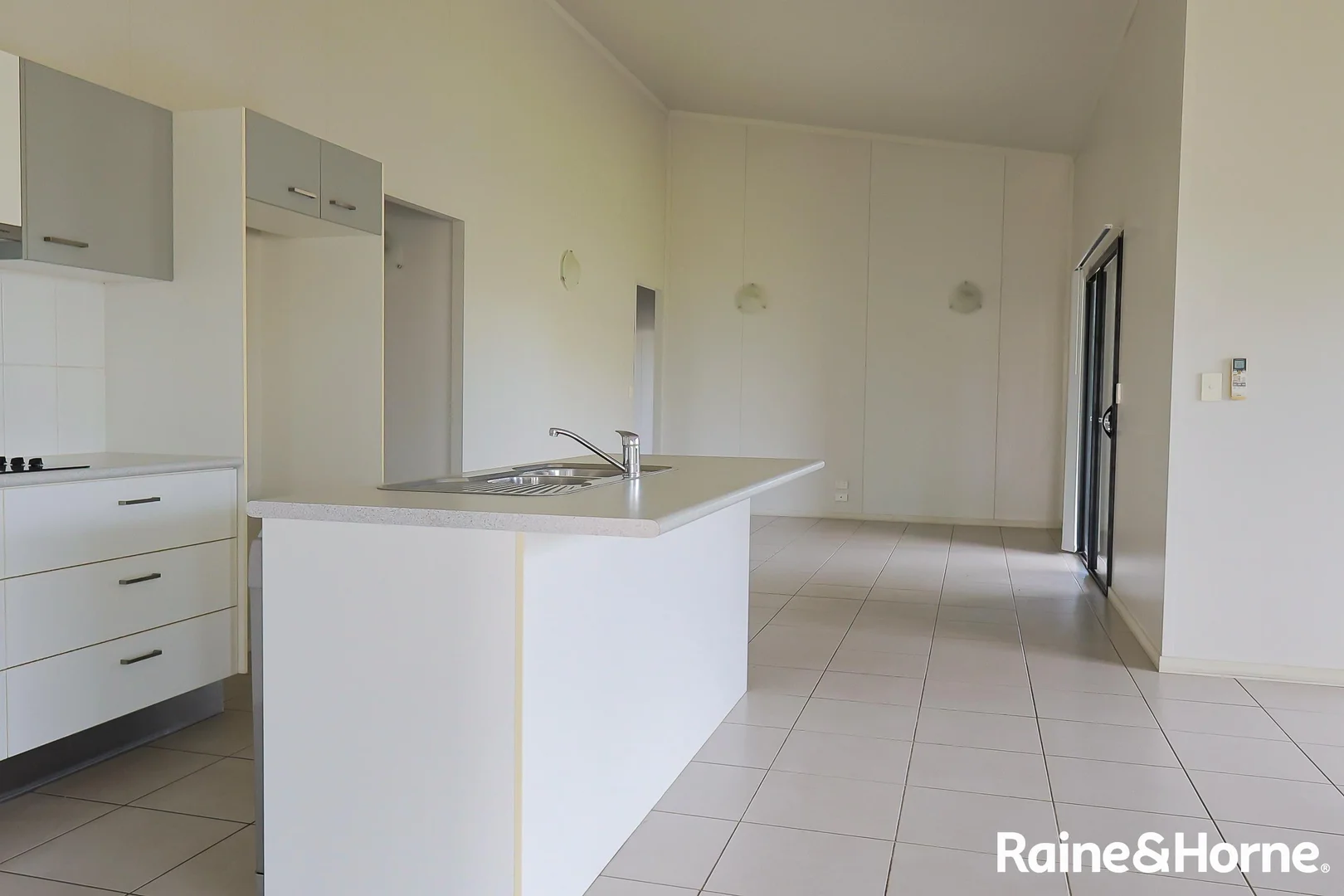 Additional image 6 of 11 Hannay Street, Moranbah QLD 4744