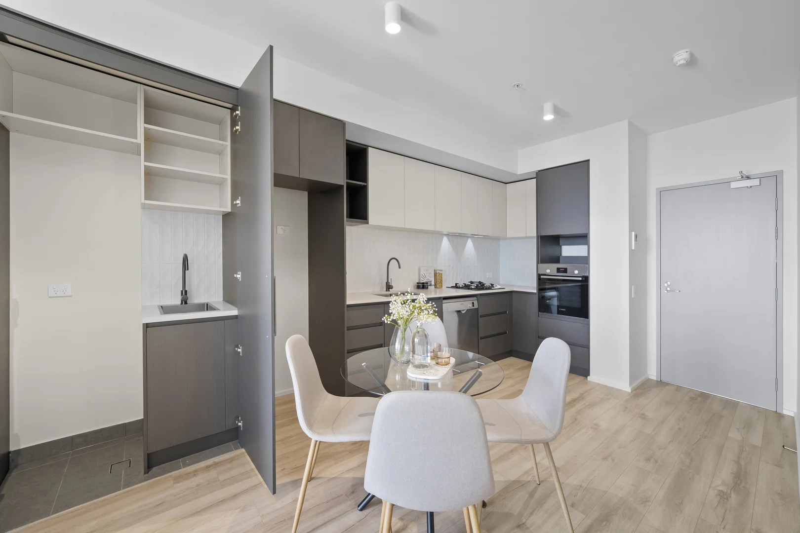 Additional image 3 of 2403/6 Penaluna Place, Adelaide SA 5000