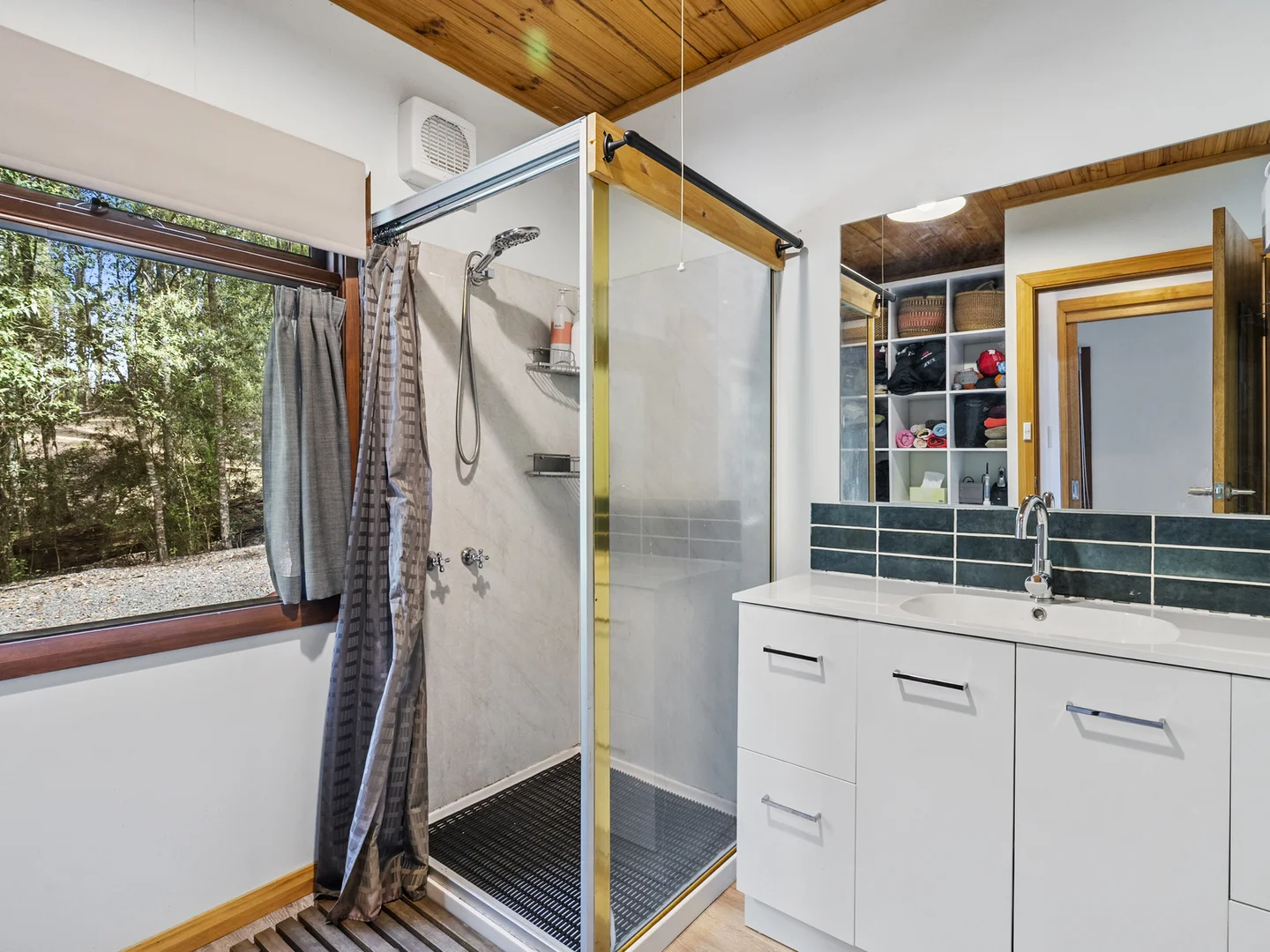 Additional image 16 of 321 Pirates Bay Drive, Eaglehawk Neck TAS 7179