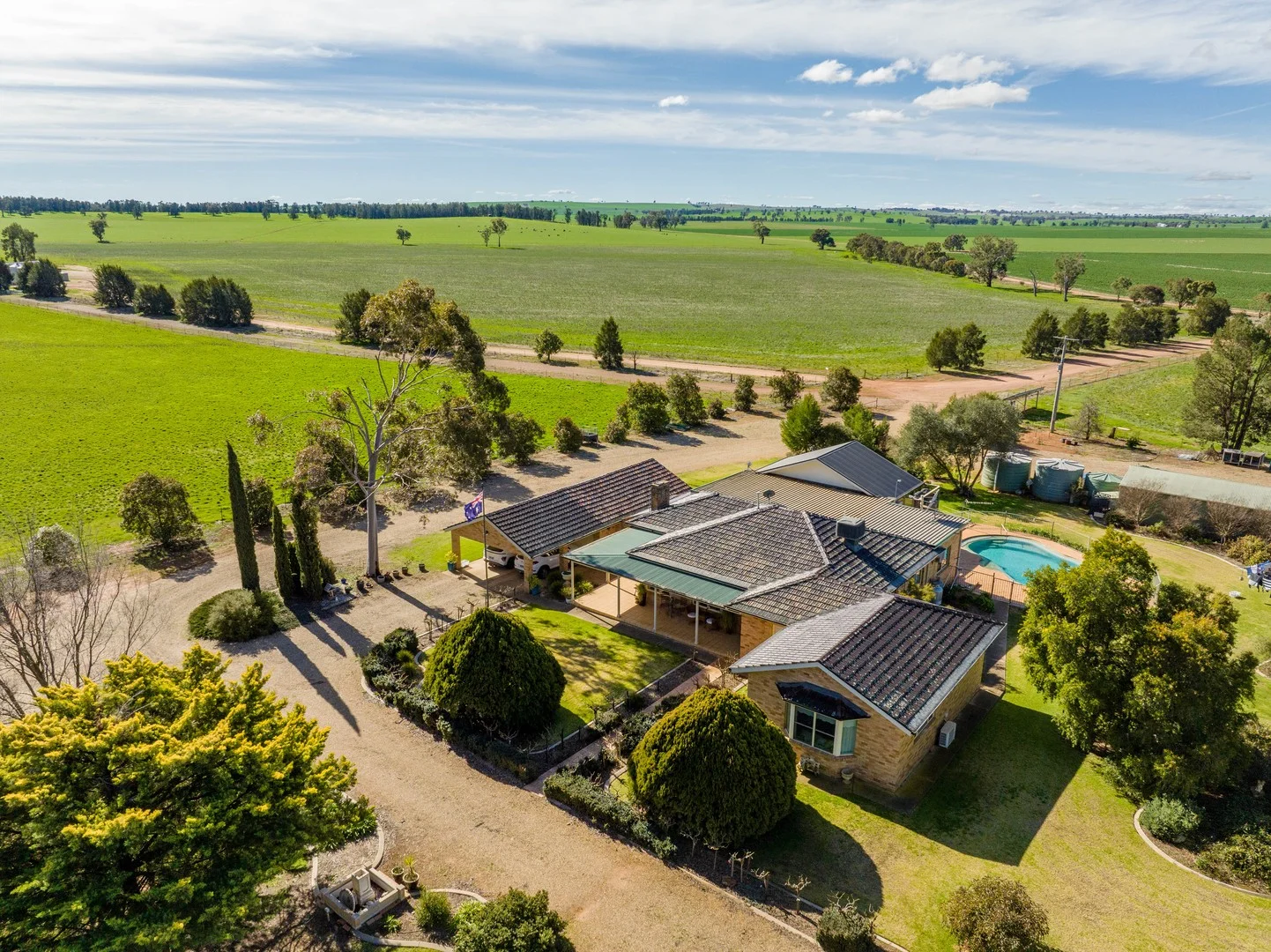 2214 Coolamon Road, Coolamon NSW 2701
