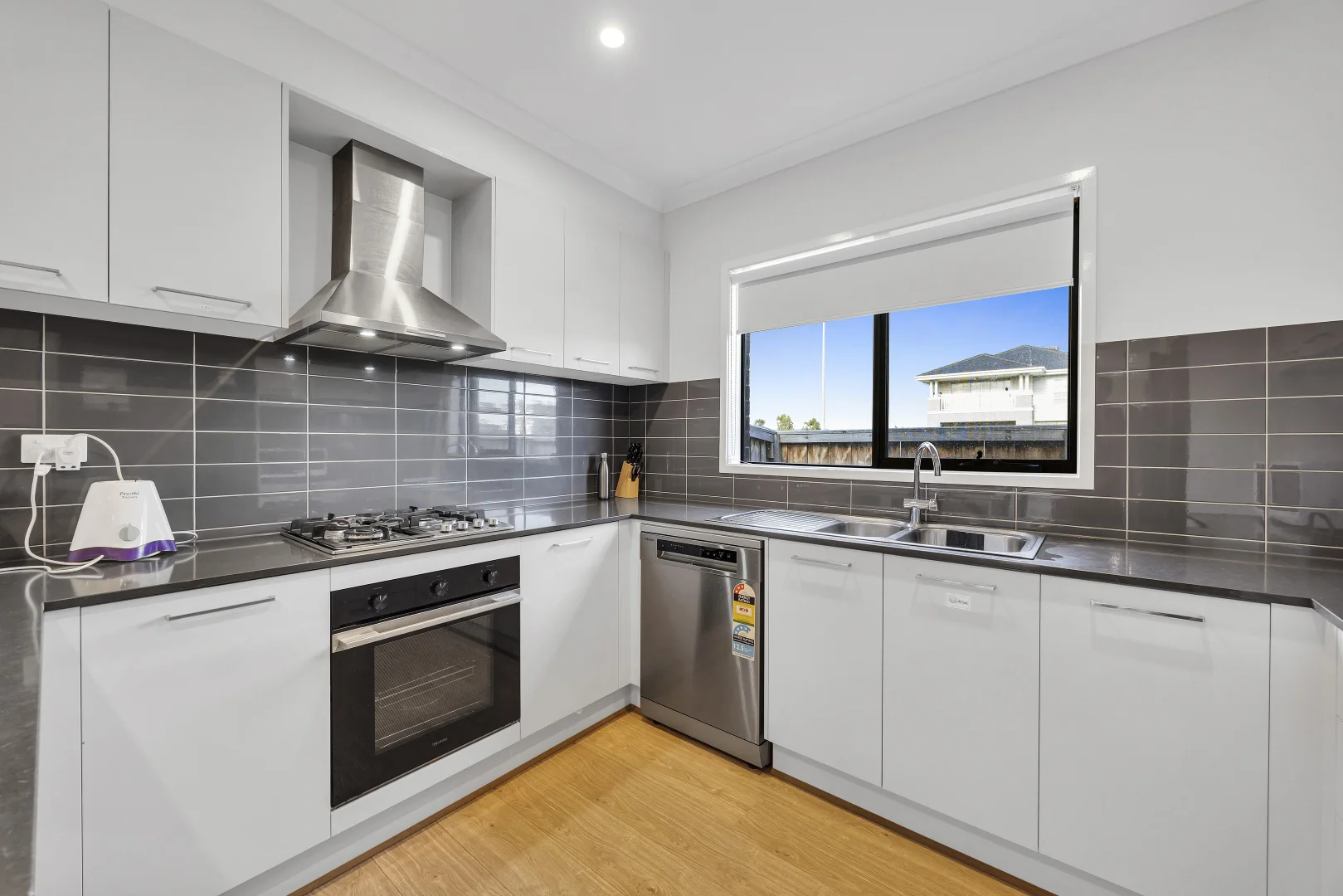 Additional image 13 of 207 Maracana Avenue, Manor Lakes VIC 3024