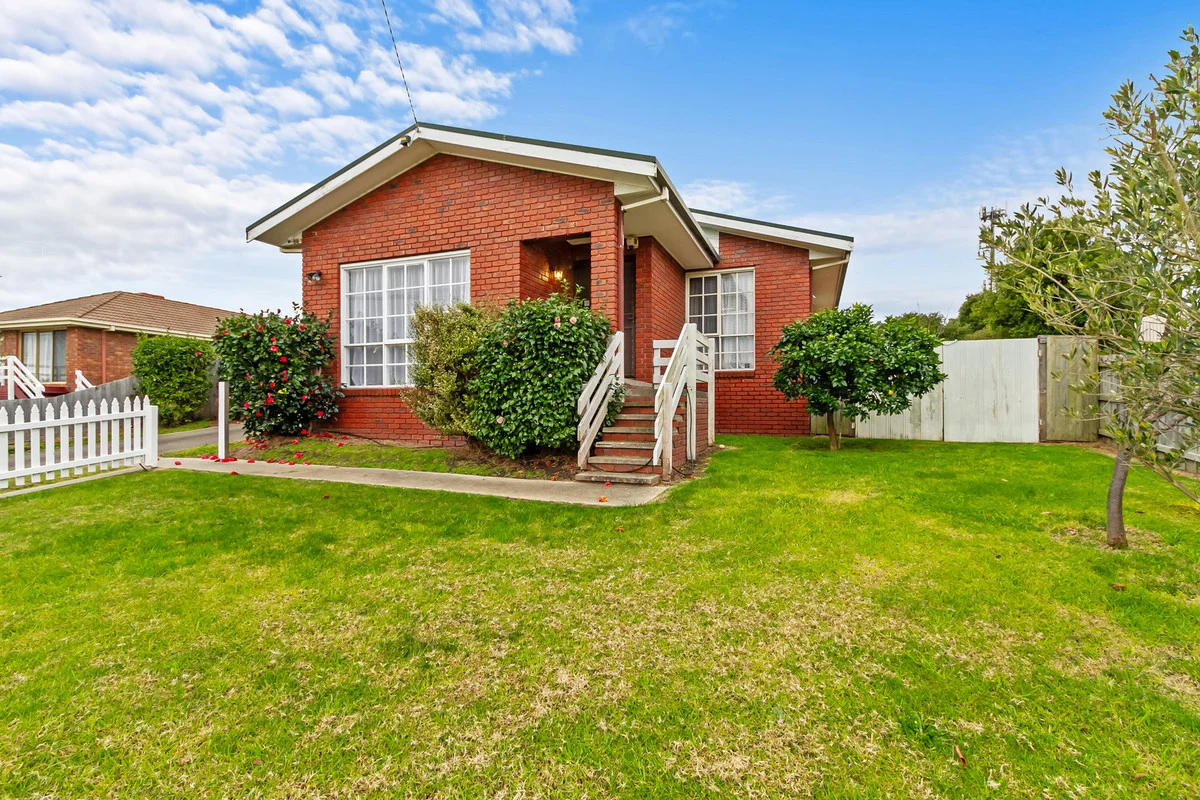 Additional image 3 of 12 Bronsdon Street, Lakes Entrance VIC 3909