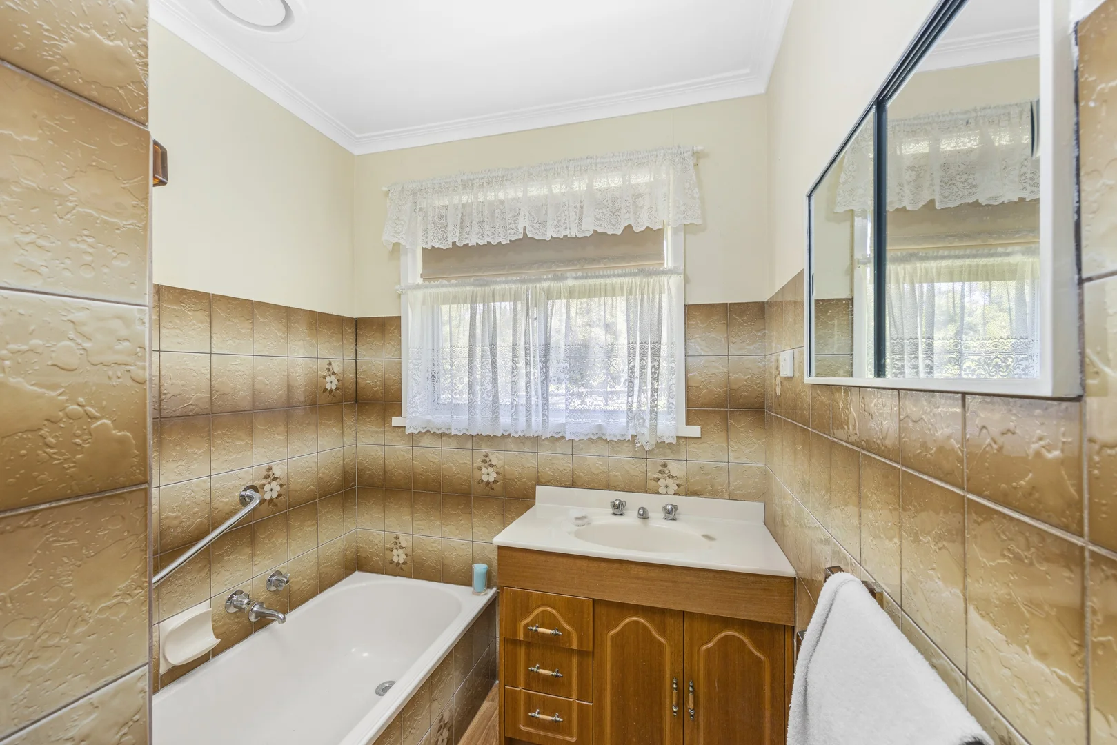 Additional image 11 of 2 Fraser Street, Ballan VIC 3342