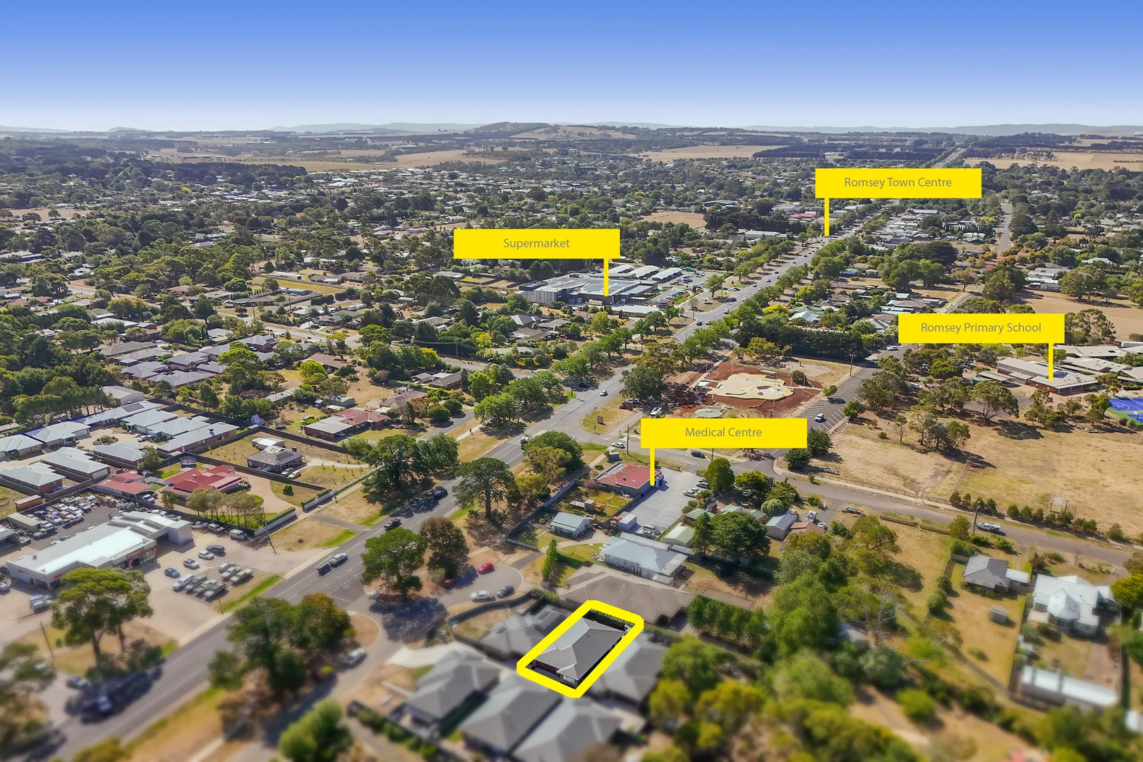 Additional image 21 of 2/10 Garden Place, Romsey VIC 3434