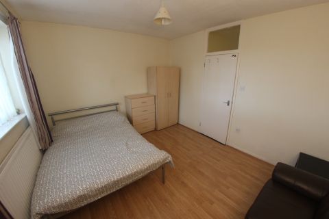 Major Road, London E15