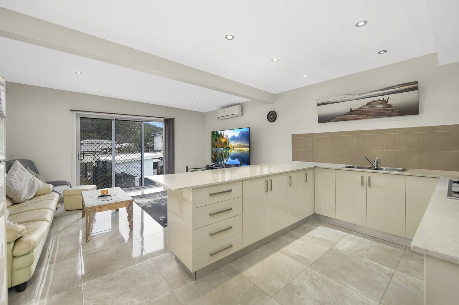 Additional image 23 of 271 Ocean View Road, Ettalong Beach NSW 2257