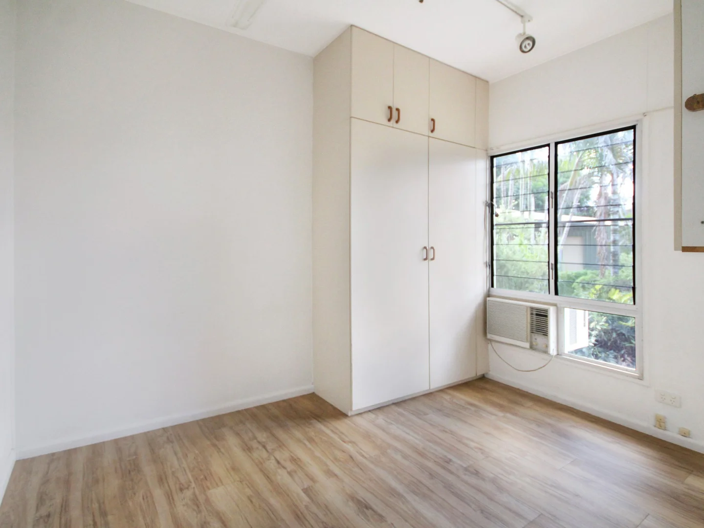 Additional image 8 of 4 Donegan Crescent, Katherine NT 0850