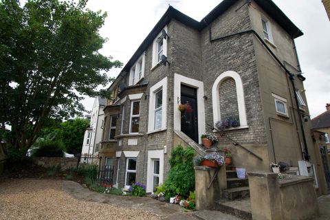 Outram Road, Croydon CR0