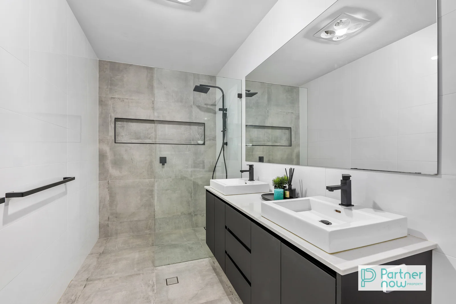 Additional image 16 of 15 Katrina Court, Tamworth NSW 2340