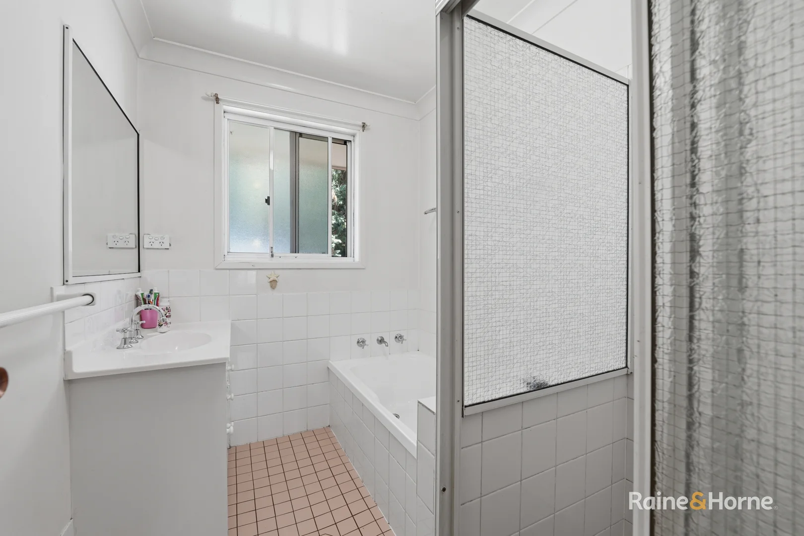 Additional image 10 of 12 Jayne Close, Armidale NSW 2350